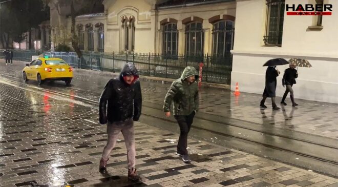 İstanbul'da sağanak etkili oldu