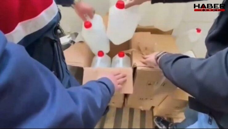 İzmir'de yılbaşı öncesi peş peşe operasyonlar: 3 bin 360 litre etil alkol ele geçirildi