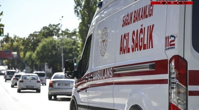 Kız kardeşiyle tartışan babasını defalarca bıçakladı