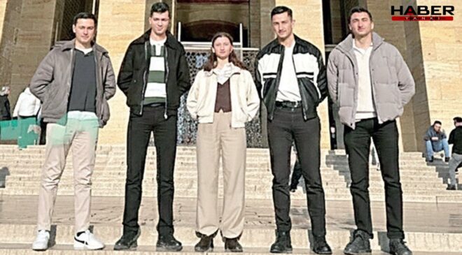 Komutana selam durun!