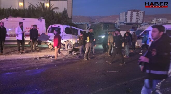 Kontrolden çıkan vinç 6 araca çarptı: 7 yaralı