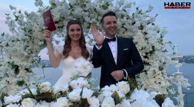 Mehmet Akif Ersoy tutuklanınca gözler eski eşe döndü: Herkes aynı mesajı yazdı