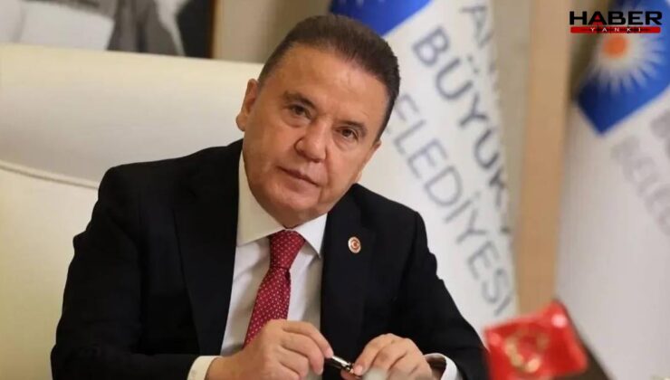 Muhittin Böcek hastaneye kaldırıldı