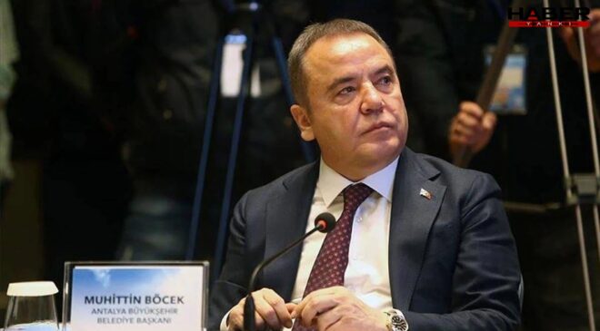 Muhittin Böcek'ten sağlık durumuna ilişkin açıklama!