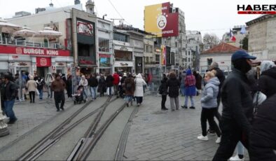 Taksim'de yılbaşı hazırlıkları