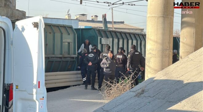 Trenin çarptığı liseli yaşamını yitirdi