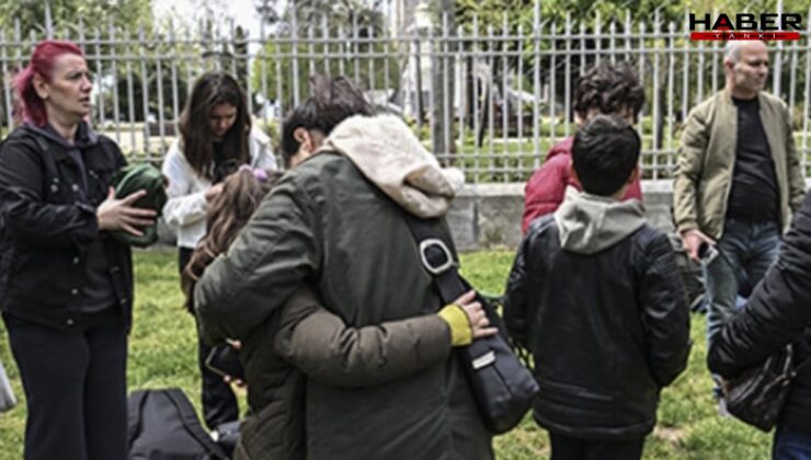 'İstanbul depremi' tartışması… Hangi profesöre inanalım? Kaçalım mı, duralım mı?