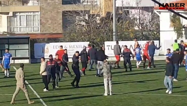 Yeşil saha karıştı: Jandarma saha içine girdi