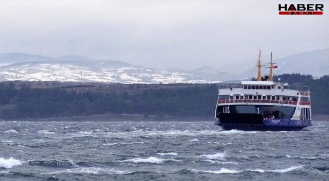 Yoğun sis kenti etkisi altına aldı: Feribot seferleri iptal edildi
