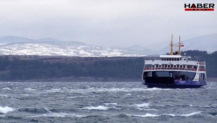Yoğun sis kenti etkisi altına aldı: Feribot seferleri iptal edildi