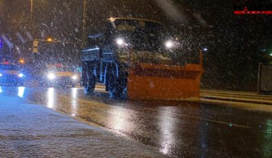 Ankara yeni yıla karla uyandı
