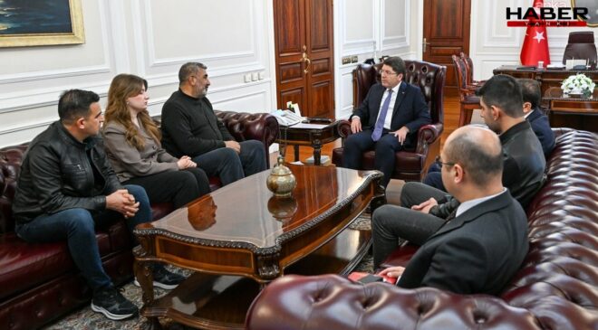 Bakan Tunç, Rojin'in babası ile bir araya geldi