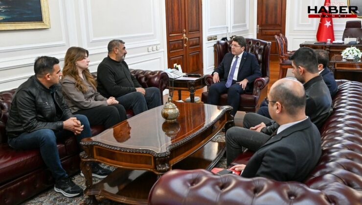 Bakan Tunç, Rojin'in babası ile bir araya geldi