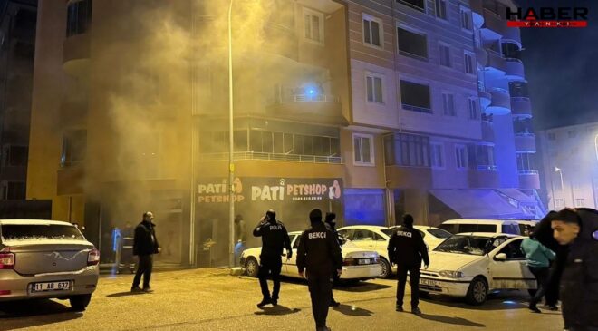 Bilecik’te bina yangınında 5 kişi dumandan etkilendi, evcil hayvanlar kurtarıldı
