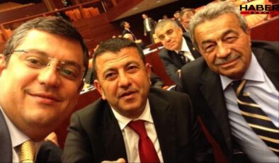 CHP lideri Özel Kamer Genç'i andı: Çok özledik, hiç unutmadık