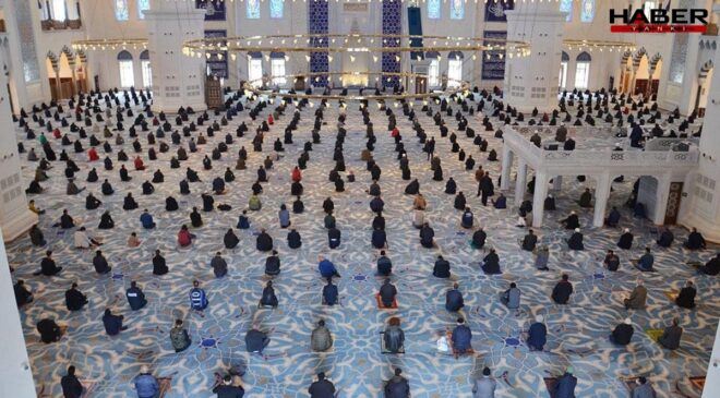 Diyanet'ten 'din istismarı' vurgusu! 'Kimse kendini, Allah ve Resûlü’nün yerine koyamaz'