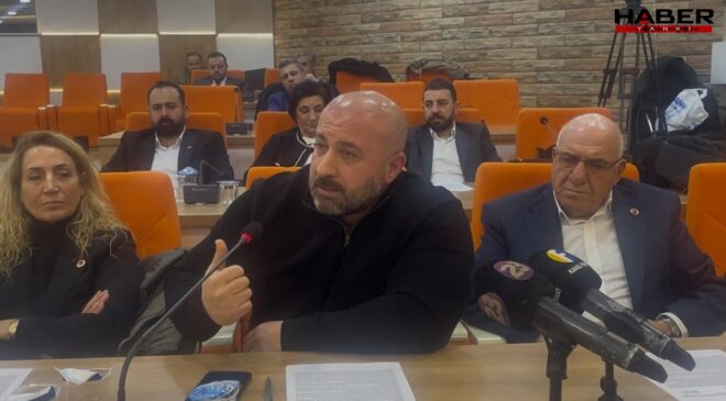 Elazığ Belediye Meclisi'nde kar tartışması