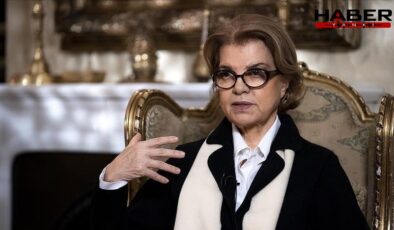 Eski Başbakan Tansu Çiller, Erciyes'te ortaya çıktı