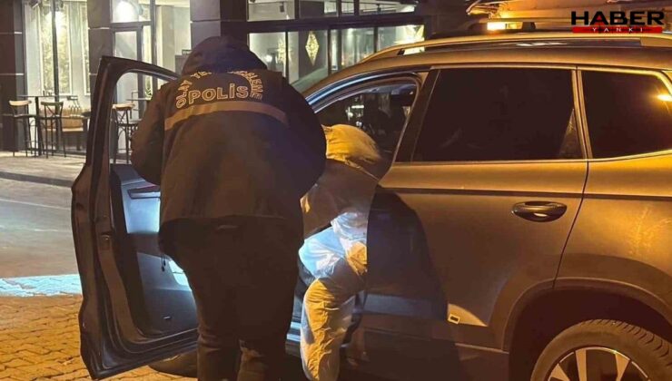 Eski Belediye Başkan yardımcısı bıçakla öldürüldü