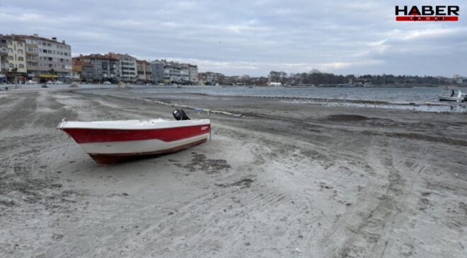 İki ilde endişelendiren görüntü: Deniz suyu metrelerce çekildi, uzman isim nedenini açıkladı