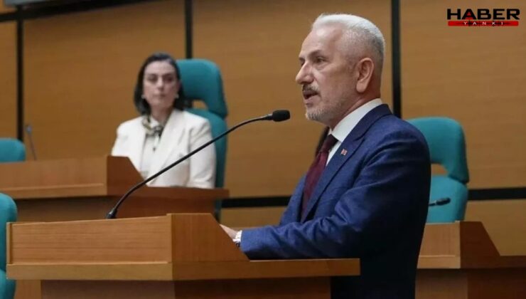 İstifa konuşması sosyal medyada gündem olan AKP'li isim CHP'ye katıldı