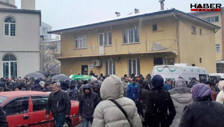 İzmir’de aracında cesedi bulunan genç müteahhit toprağa verildi