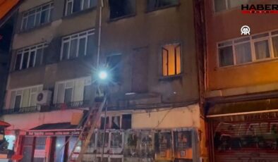 Kadıköy'deki yangında pencereden atladı: Ağır yaralandı
