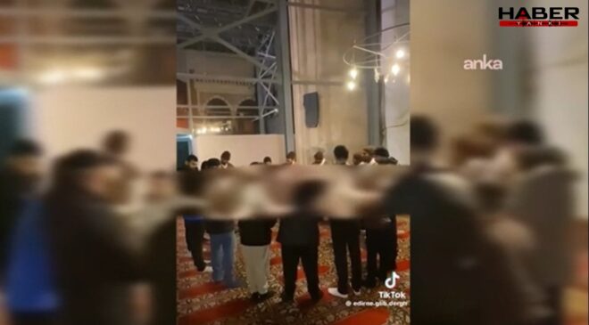 Selimiye Camii'nde zikir görüntüleri
