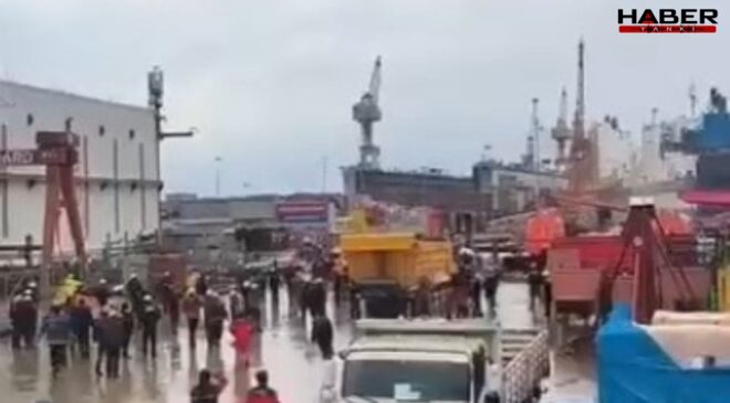 Tuzla'da tersaneler bölgesinde vinç devrildi